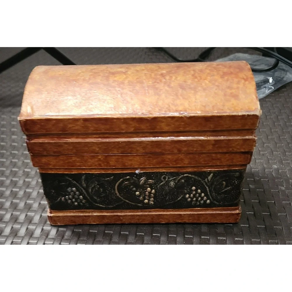 Hinged Trinket Box w/ Domed‎ Lid, Brown & Black Embossed Floral Band